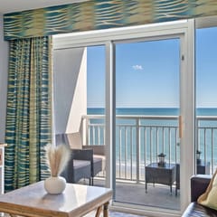 Camelot By The Sea Resort 802