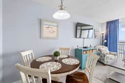 Bay Watch Resort 1715
