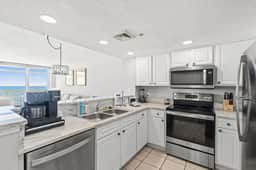 Bay Watch Resort 512