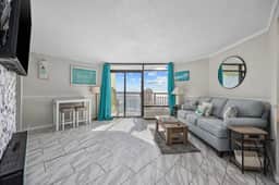 Monterey Bay Suites Resort 1637