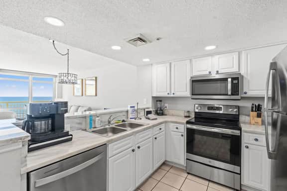 Bay Watch Resort 512