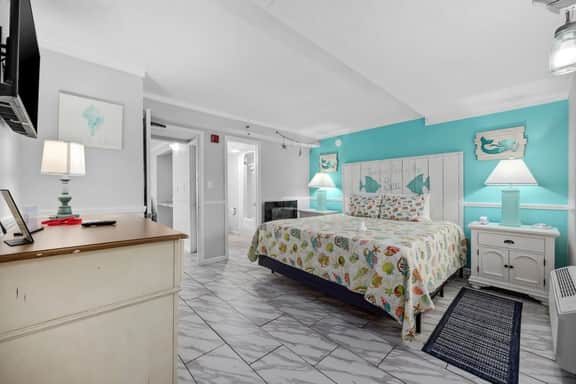 Monterey Bay Suites Resort 1637
