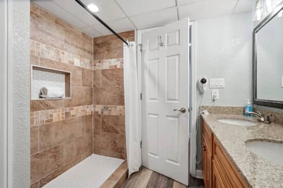 Beach Cove Resort 515 - Image 4