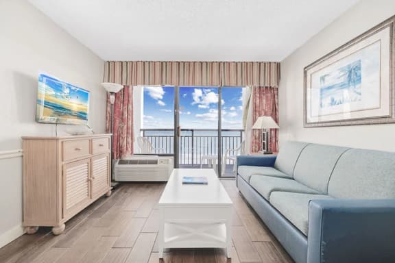 Monterey Bay Suites Resort 831