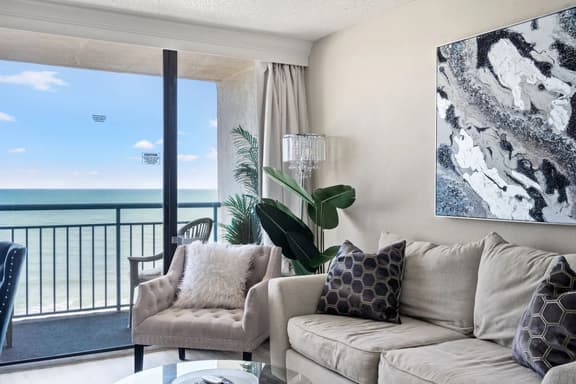 Coral Beach Resort 720